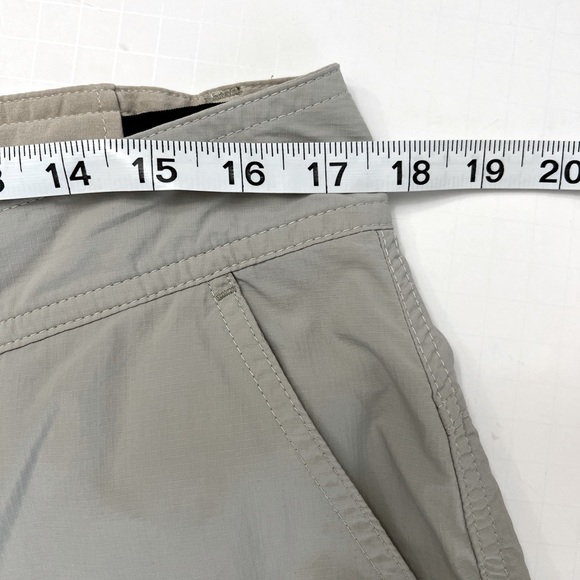 Columbia Omni Shade Hiking Shorts Grey Lightweight Size 12 - Picture 13 of 14